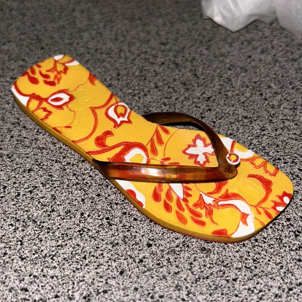 Just The Right Shoe-Various Available choose yours at checkout posting for 1 - Picture 12 of 16